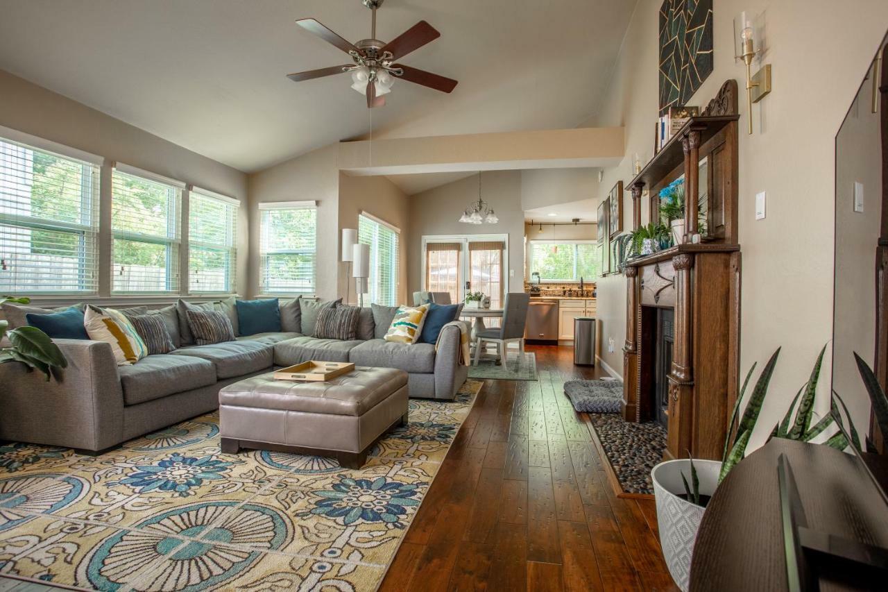 Comfortable, Family And Business Friendly 2Bd/2Ba House In North Austin Kültér fotó